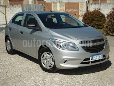 Foto venta Auto usado Chevrolet Onix LS Joy + (2017) color Gris Claro precio $165.000
