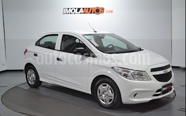 Foto venta Auto usado Chevrolet Onix LS Joy + (2017) color Blanco Summit precio $340.000