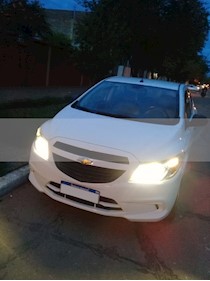 Foto Chevrolet Onix Joy LS usado (2016) color Blanco Summit precio $350.000