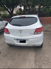 foto Chevrolet Onix Joy LS usado (2016) color Blanco precio $315.000