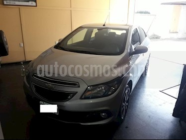 foto Chevrolet Onix LTZ usado (2014) color Gris Claro precio $330.000