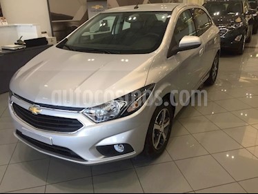 Foto venta Auto usado Chevrolet Onix LTZ (2019) color Gris Plata precio $498.000