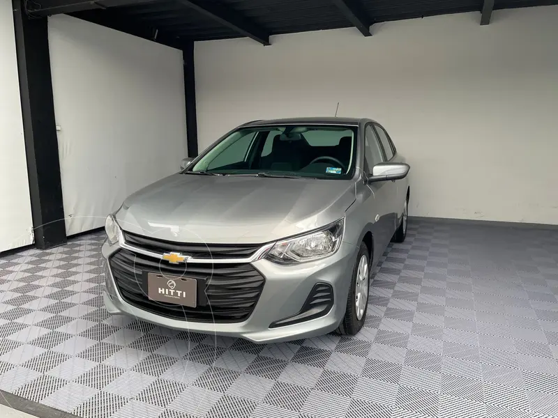 Foto Chevrolet Onix LS Aut usado (2023) color Gris precio $224,000