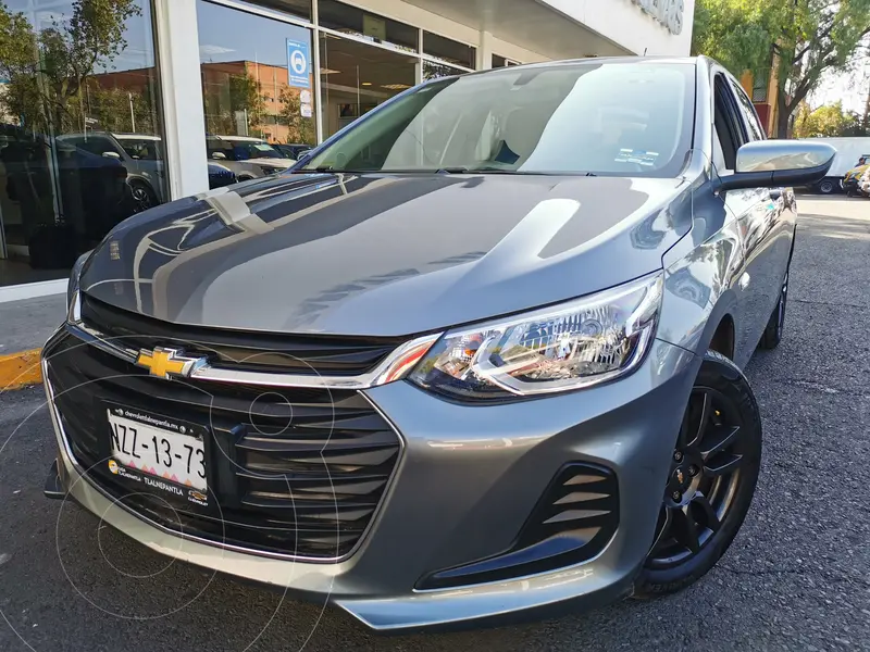 Chevrolet Onix LT Aut usado (2021) color Gris precio $305,000