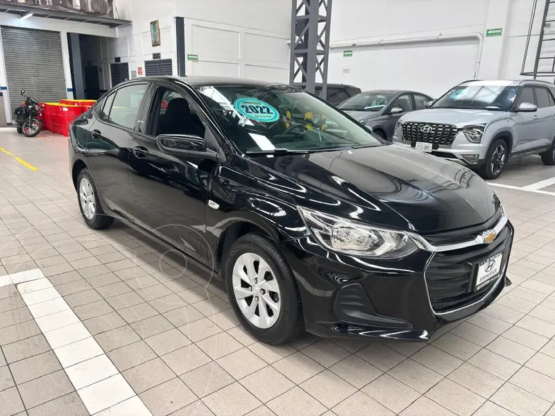 Foto Chevrolet Onix LT Aut usado (2022) color Negro financiado en mensualidades(enganche $88,867 mensualidades desde $3,739)