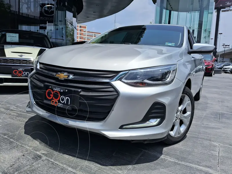 Foto Chevrolet Onix Premier Aut usado (2021) color plateado financiado en mensualidades(enganche $77,500 mensualidades desde $4,495)