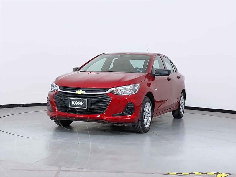 Foto Chevrolet Onix LS usado (2021) color Rojo precio $275,999