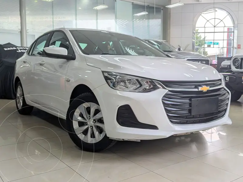 Foto Chevrolet Onix LS Aut usado (2022) color Blanco financiado en mensualidades(enganche $91,542 mensualidades desde $3,933)