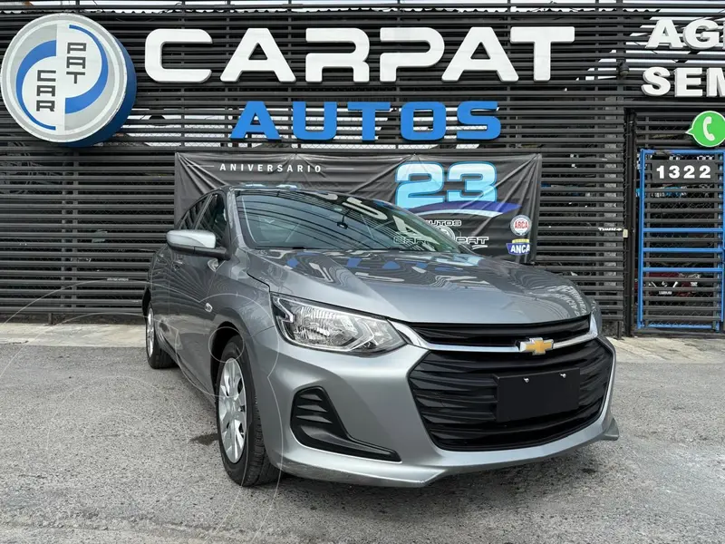 Foto Chevrolet Onix LS Aut usado (2023) color Gris precio $249,000