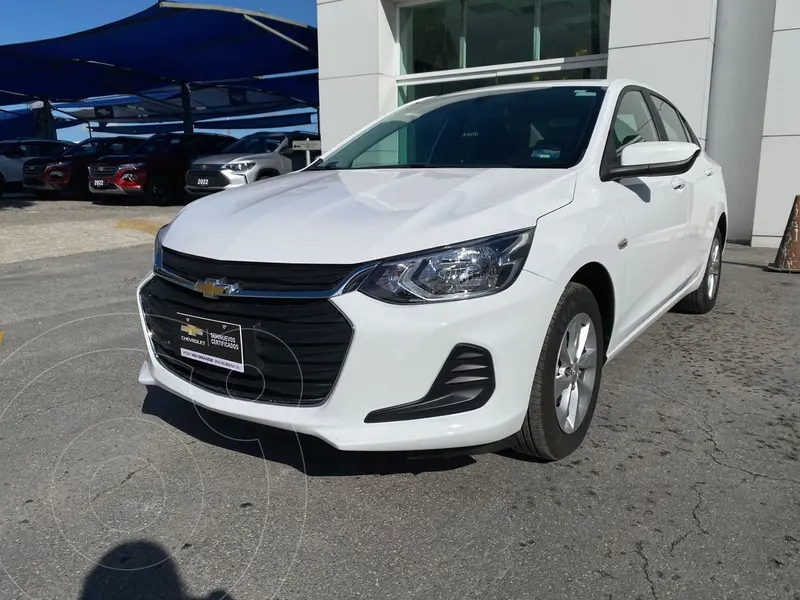 Foto Chevrolet Onix LT Aut usado (2021) color Blanco financiado en mensualidades(enganche $75,000 mensualidades desde $7,750)