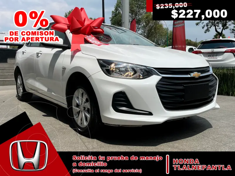 Foto Chevrolet Onix LT Aut usado (2022) color Blanco precio $227,000