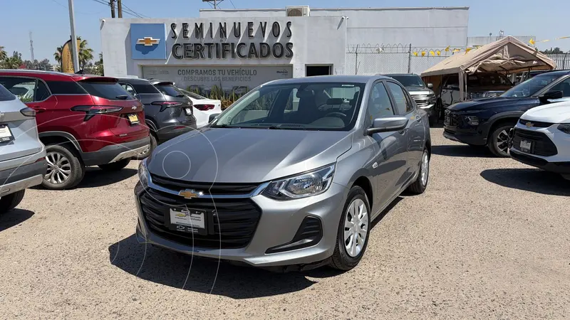 Foto Chevrolet Onix LS Aut usado (2024) color Gris precio $248,000