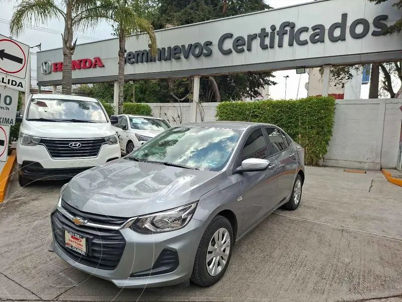 Foto Chevrolet Onix LS usado (2023) color Gris precio $218,000
