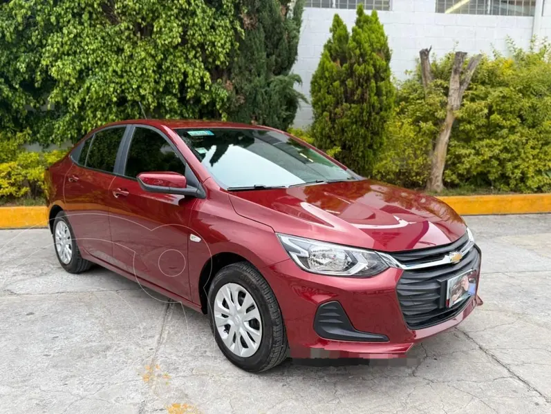 Foto Chevrolet Onix LS usado (2024) color Rojo precio $285,000