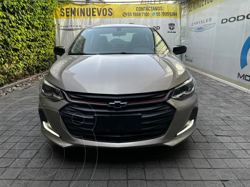 Foto Chevrolet Onix Premier Red Line Aut usado (2023) color Beige financiado en mensualidades(enganche $110,770 mensualidades desde $4,759)