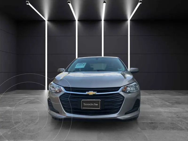 Foto Chevrolet Onix LS Aut usado (2023) color Beige financiado en mensualidades(enganche $62,272 mensualidades desde $7,098)