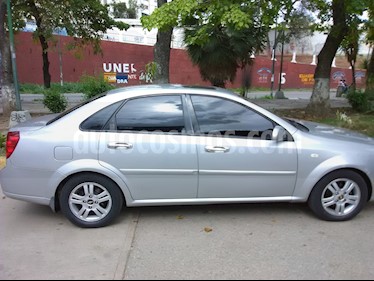 foto Chevrolet Optra Limited usado (2008) color Plata precio u$s2.500