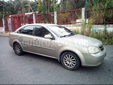 foto Chevrolet Optra Limited usado (2007) color Plata precio u$s1.200