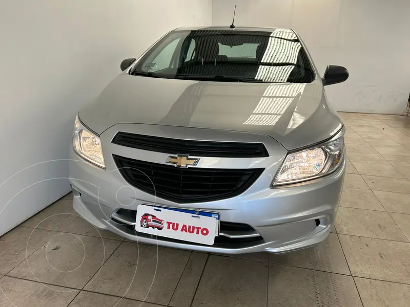 Foto Chevrolet Prisma Joy LS usado (2018) color Gris precio $15.500.000