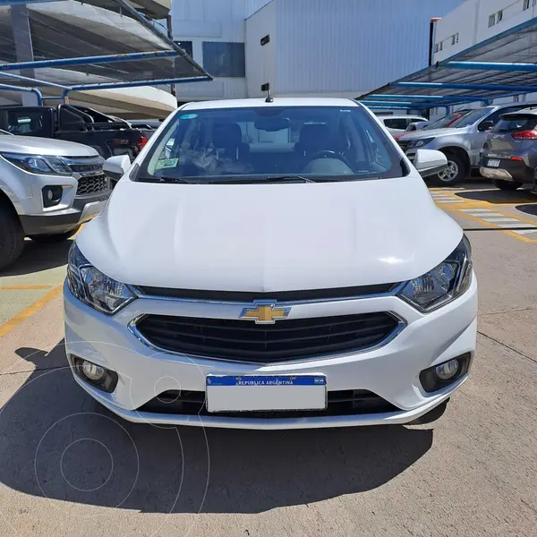 Foto Chevrolet Prisma LTZ Aut usado (2017) color Blanco financiado en cuotas(anticipo $2.024.000 cuotas desde $86.486)