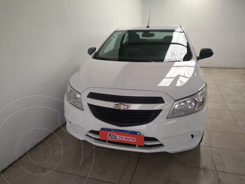 Foto Chevrolet Prisma LT usado (2016) color Blanco Summit financiado en cuotas(anticipo $4.040.000 cuotas desde $126.250)