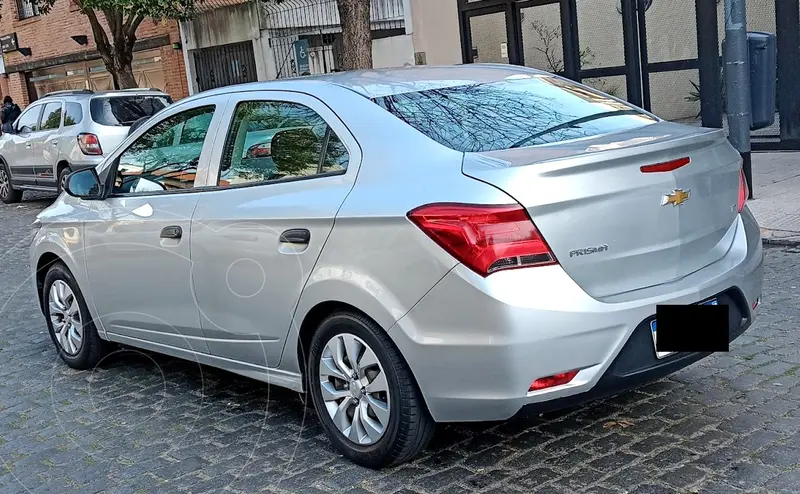 Foto Chevrolet Prisma LT usado (2019) color Plata precio $15.900.000