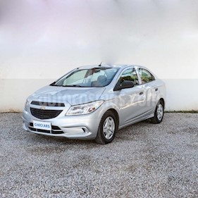 foto Chevrolet Prisma Joy LS + usado (2017) color Gris Claro precio $375.000