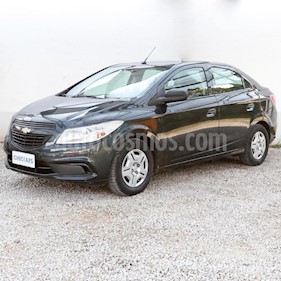 foto Chevrolet Prisma Joy LS + usado (2018) color Gris Oscuro precio $379.000