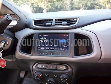 Foto venta Auto usado Chevrolet Prisma LT (2015) color Plata precio $330.000