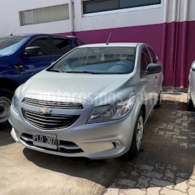 Foto Chevrolet Prisma LT usado (2015) color Gris precio $499.800