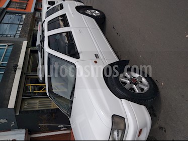 Foto venta Carro usado Chevrolet Rodeo V6 4X4 (2002) color Blanco precio $19.500.000