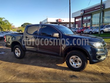 foto Chevrolet S 10 LS 2.8 4x2 CD usado (2017) color Azul precio $1.080.000