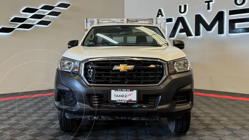 Foto Chevrolet S10 MAX Chasis Cabina usado (2023) color Blanco financiado en mensualidades(enganche $74,580 mensualidades desde $7,988)