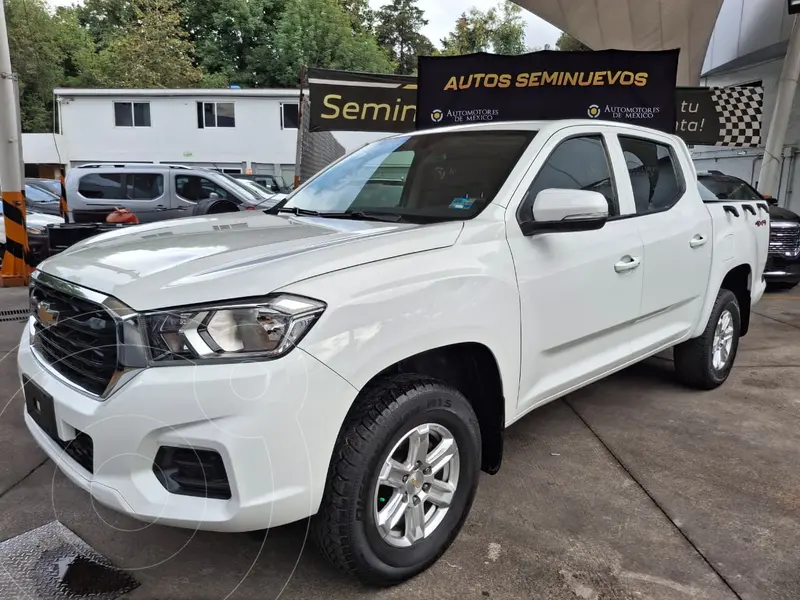 Foto Chevrolet S10 MAX Doble Cabina Turbo 4x4 usado (2023) color Blanco financiado en mensualidades(enganche $95,769 mensualidades desde $11,477)
