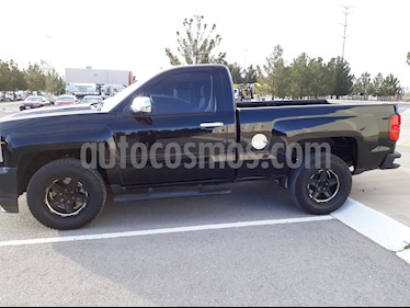 Chevrolet Silverado 1500 Cab Reg Paq C Aut usado (2016) color Negro precio $325,000