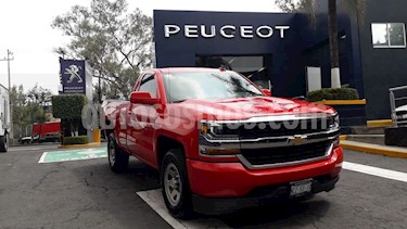 Foto venta Auto usado Chevrolet Silverado 1500 LS Cab Reg (2018) color Rojo Victoria precio $374,000
