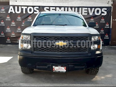 Chevrolet Silverado 1500 Cab Reg Paq B usado (2015) color Blanco precio $230,000