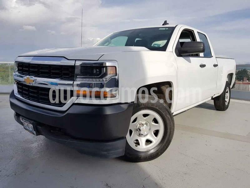 Chevrolet Silverado 1500 LS Cab Reg A/A Radio Aut usado (2017) color Blanco precio $359,000