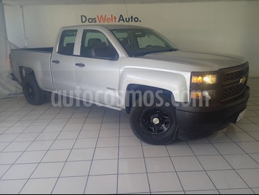 Foto venta Auto usado Chevrolet Silverado 2500 4x2 Cab Ext LS V8 (2014) color Plata precio $239,900