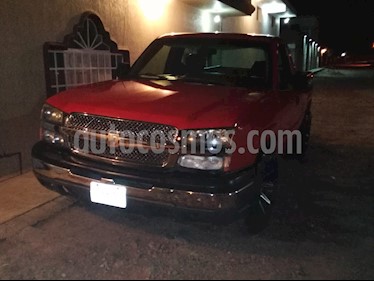 Foto Chevrolet Silverado 2500 Cabina Regular 4X2 usado (2004) color Rojo Lava precio $90,000