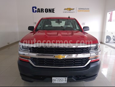 Chevrolet Silverado 2500 4x2 Doble Cabina LS usado (2018) color Rojo precio $480,000