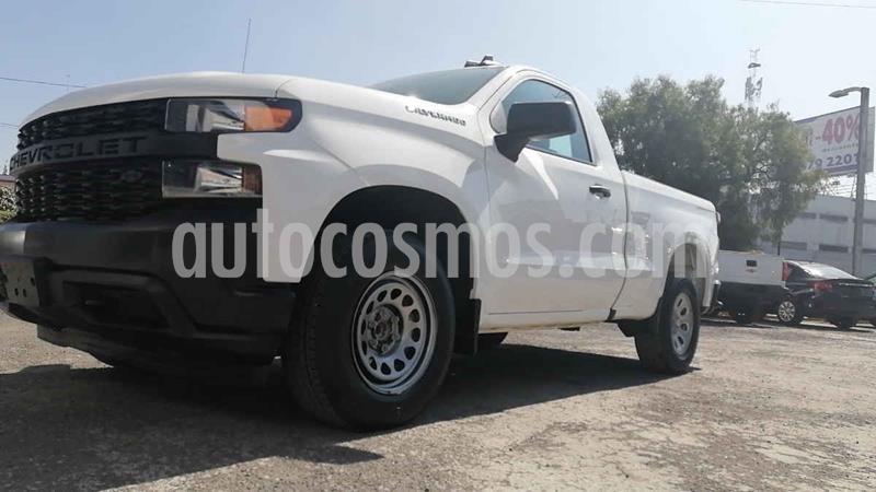 Chevrolet Silverado 2500 Doble Cabina 4X2 usado (2019) color Blanco precio $439,000