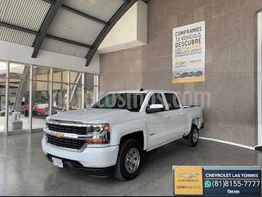 Foto Chevrolet Silverado 2500 Doble Cabina 4X4 usado (2018) color Blanco precio $499,000