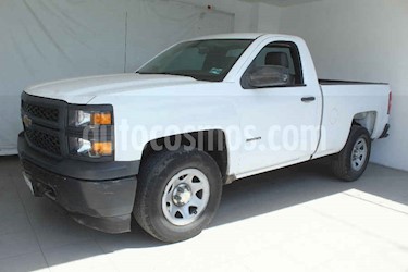 Chevrolet Silverado 2500 4x2 Cab Reg Paq A usado (2015) color Blanco precio $229,000