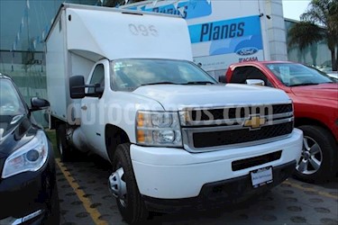 Chevrolet Silverado 3500 Chasis Cabina WT usado (2013) color Blanco precio $295,000