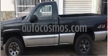 foto Chevrolet Silverado LS 5.3L Cabina Simple 4x2 usado (2006) color Gris Ermitage precio u$s4.850