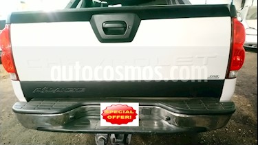 Foto venta carro usado Chevrolet Silverado LT 5.3L Doble Cabina 4x4 (2005) color Blanco precio u$s6.500