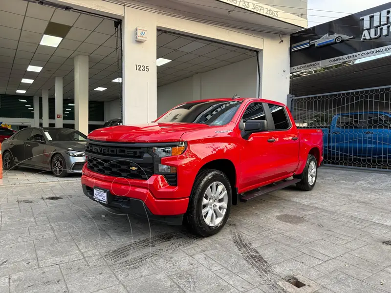 Foto Chevrolet Silverado Doble Cabina 4X4 usado (2024) color Rojo financiado en mensualidades(enganche $180,000 mensualidades desde $26,312)