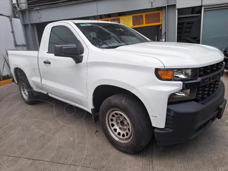 Foto Chevrolet Silverado Cabina Regular 4X2 usado (2020) color Blanco precio $430,000