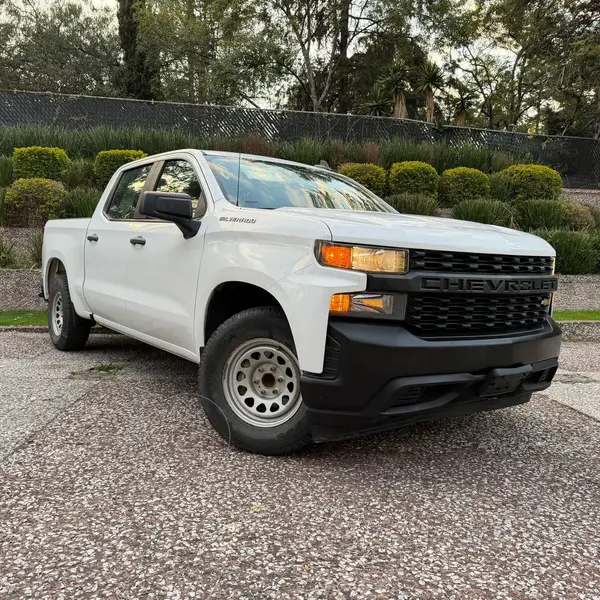 Foto Chevrolet Silverado Doble Cabina 4X2 usado (2020) color Blanco precio $465,000